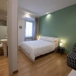 domus-castroni-germanico.it-romehotels.com/